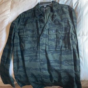 American Eagle Tiger Camo Button up